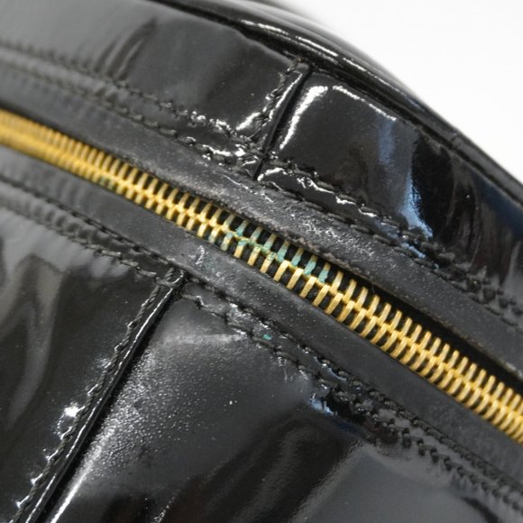 CHANEL Black Patent Leather Vanity Bag - Picture 8 of 16